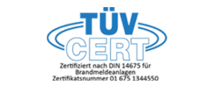 Logo mit „TÜV CERT“ in großen blauen Buchstaben, umgeben von kreisförmigen Mustern. Unten lautet der Text „Zertifiziert nach DIN 14675 für Brandmeldeanlagen Zertifikatsnummer 01 675 1344530“, was die Zertifizierungsintegrität für die Brandmeldeanlage Hamburg hervorhebt.